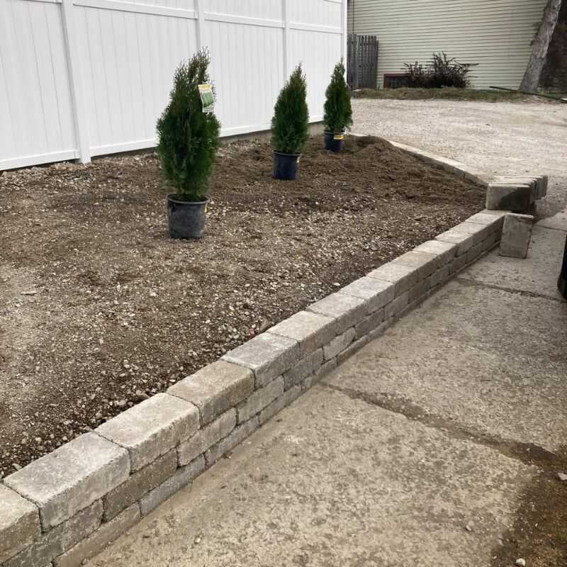 Specialist Landscaping & Lawn Care in Columbus, OH-6 BROTHERS LAWNCARE & HARDSCAPES LLC (20)