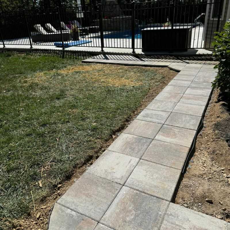 Specialist Landscaping & Lawn Care in Columbus, OH-6 BROTHERS LAWNCARE & HARDSCAPES LLC (34)